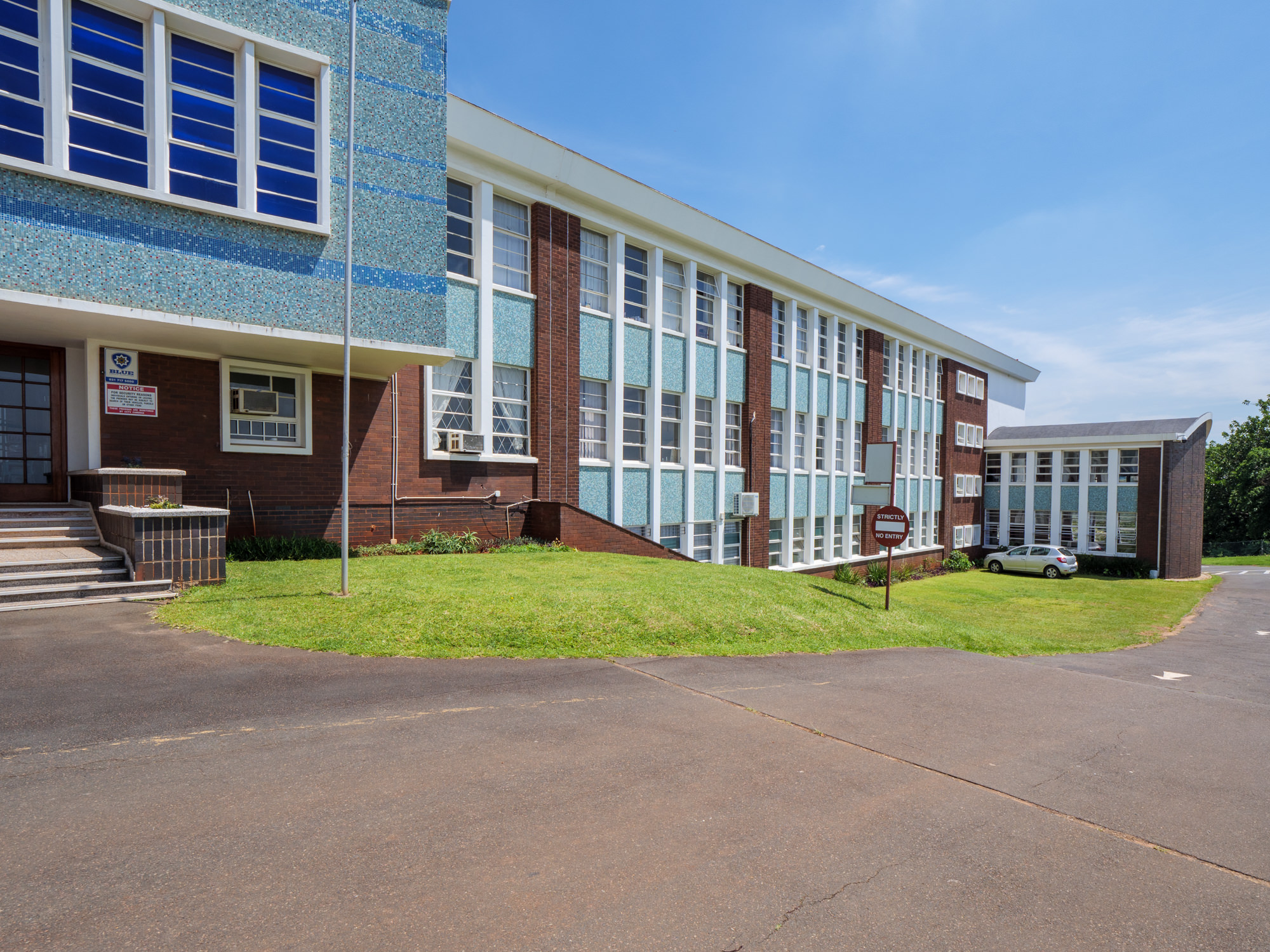 Holy Family College Durban: High School - Image 9